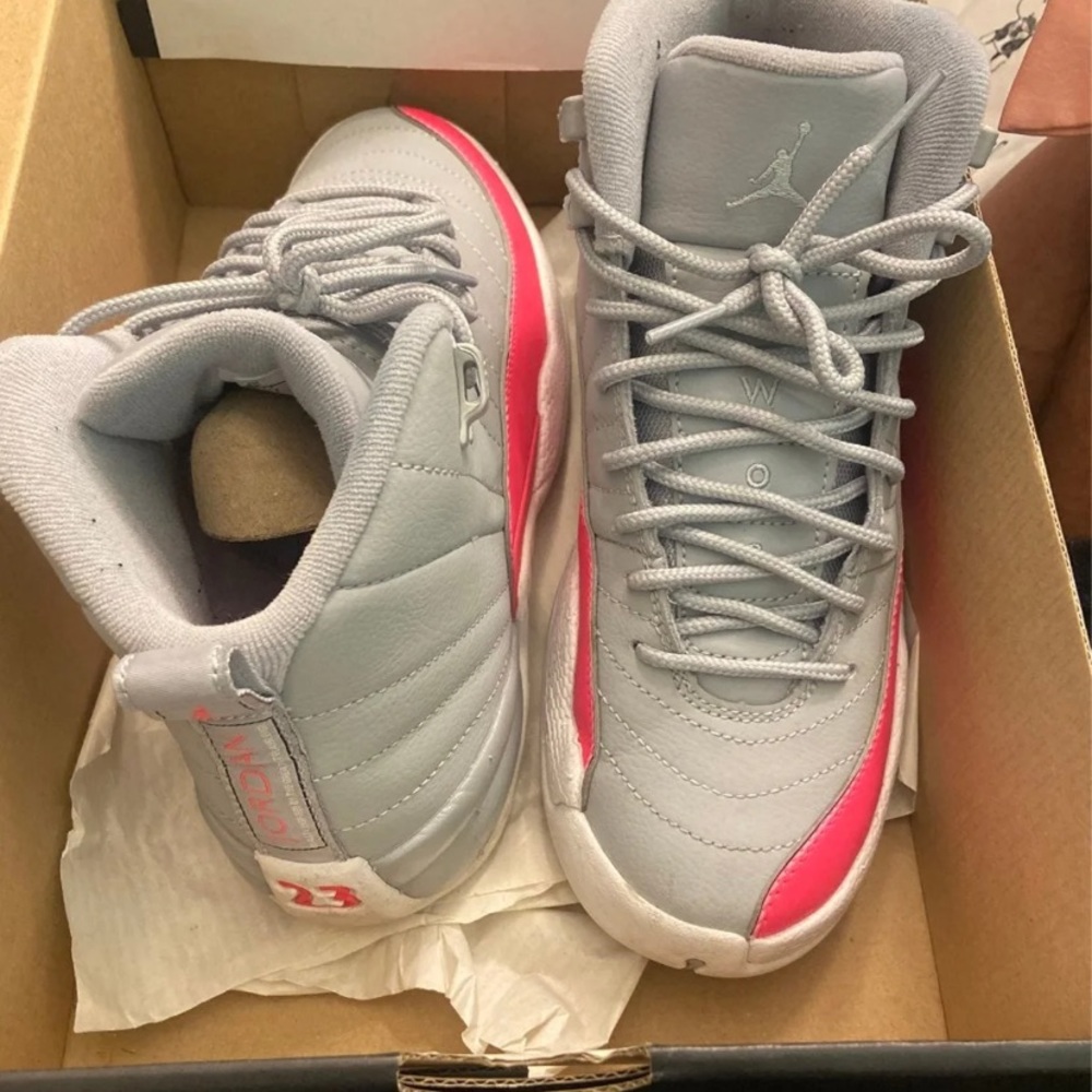Air Jordan 12 retro GS